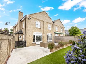 Photo 33- click for photo gallery